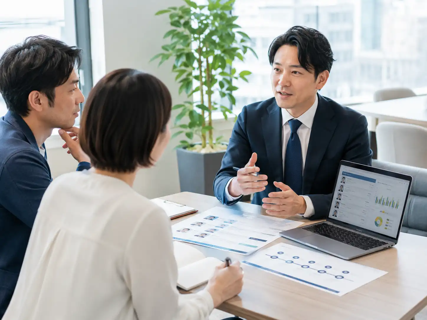 企業と求職者の双方に必要な採用情報を整理するイメージ
