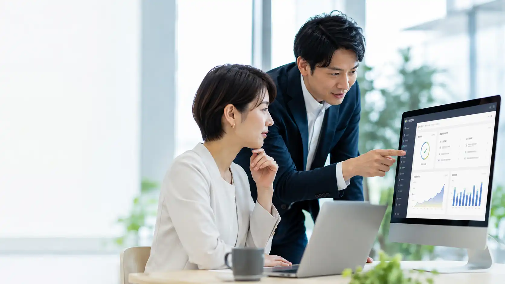 公開後のホームページを保守する作業イメージ